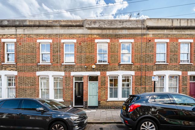 Beck Road, London photo 2