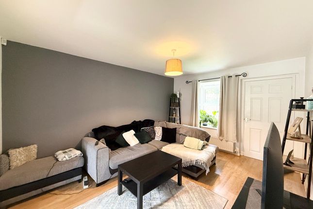 10, Manderston Chase, Leeds photo 3