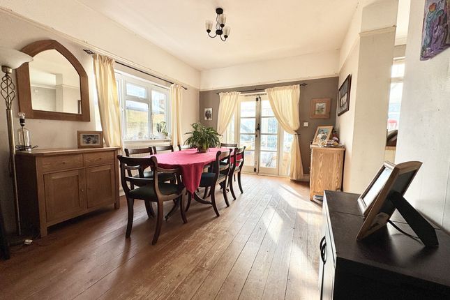 36, Grove Road, Sandown photo 4