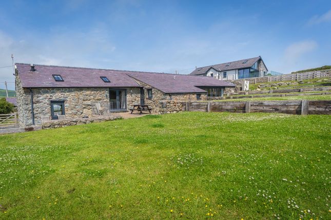 Geufron Barn, Pwllheli photo 2