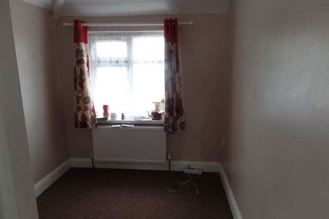 Semi-detached house to rent in Yeading Lane, Hayes