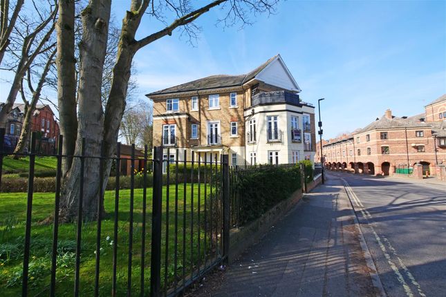 31 Middleton House, Lady Anne Court, York photo 2