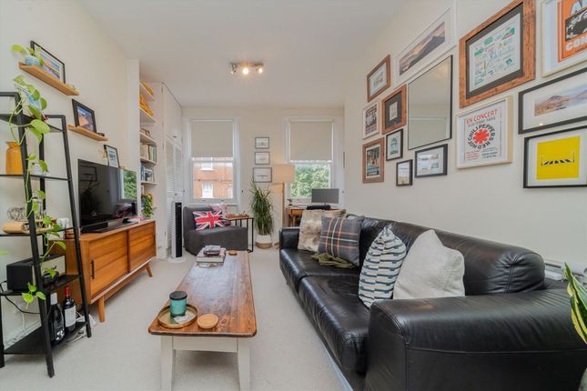 Flat 14, 13, Nevern Square, London photo 4