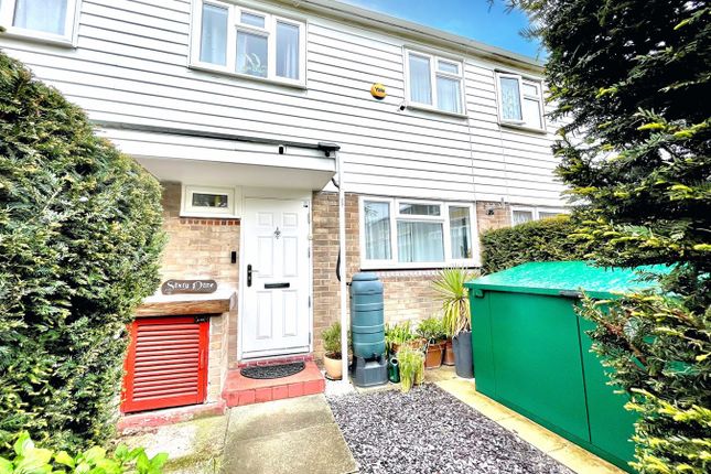 Thumbnail Terraced house for sale in Cundy Road, London