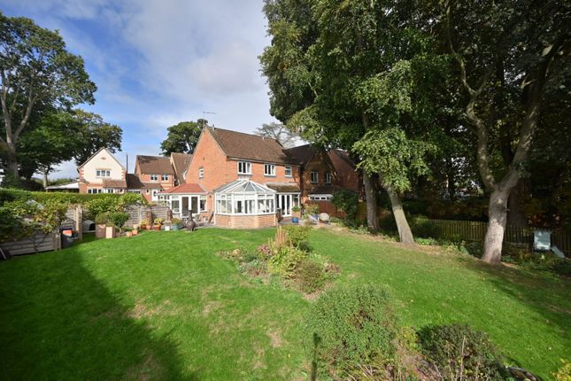 51, Aismunderby Close, Ripon photo 4