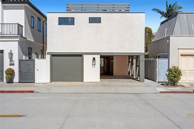 Detached house for sale in 1344 W Bay Avenue, Newport Beach, Us