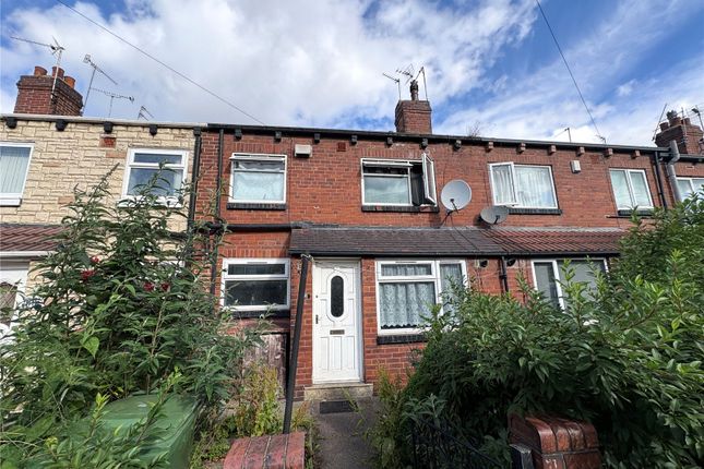 1-bed house on 71, Longroyd Avenue, West Yorkshire, £73,000