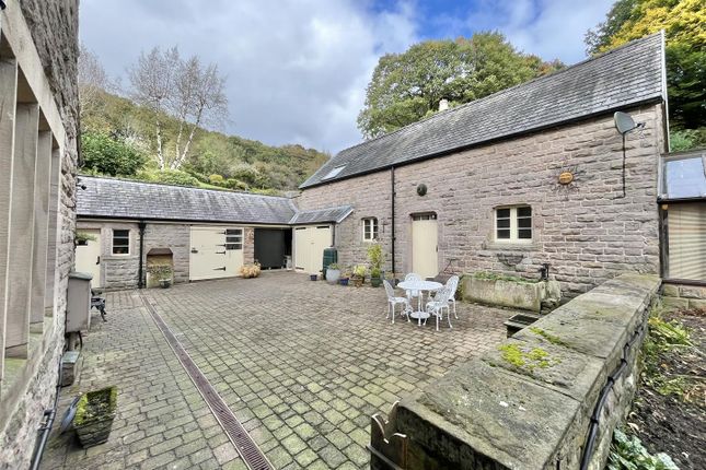 Courtyard/Coach House/Outbuildings