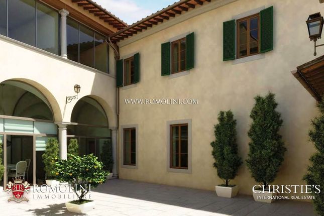 Country house for sale in Florence, Tuscany, Italy