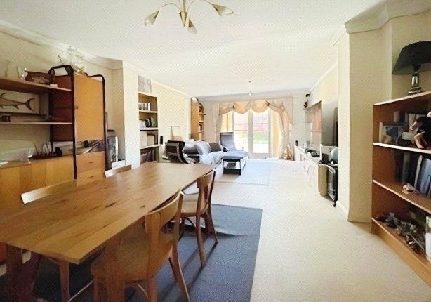 5, Wheatley Drive, Watford photo 4
