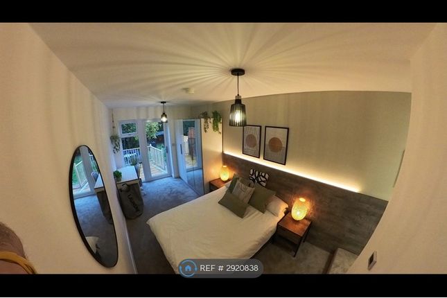 Ridgeway Drive, Bromley photo 4