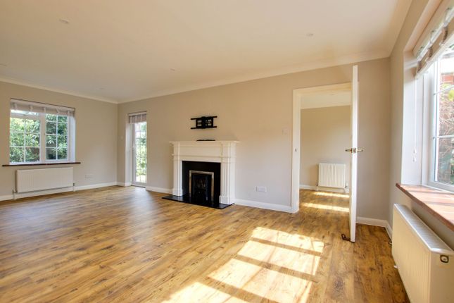 Bourne House, Westfield Road, Lymington photo 4