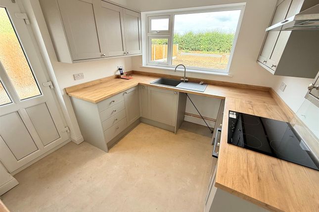 75, Martham Road, Great Yarmouth photo 4