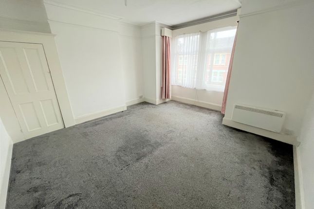 cherrington , Westborough Road, Westcliff-on-Sea photo 4
