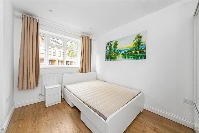 18, Greenland Mews, London photo 4