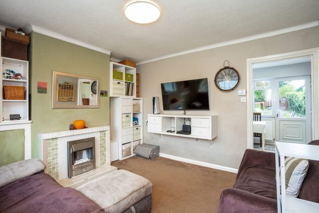 16, Northfield Avenue, Leicester photo 4
