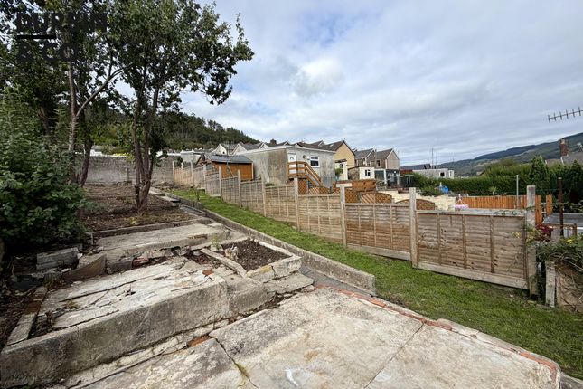 24 Llanwonno Road, Mountain Ash photo 3