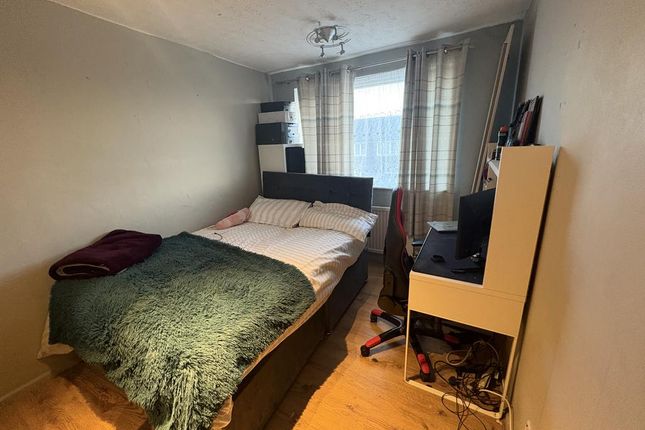 56, Telscombe Way, Luton photo 4