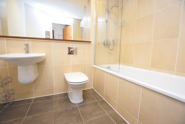 Apt 15, Sheffield photo 4