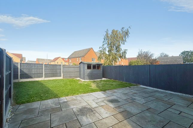 15, Signal Close, Bedfordshire photo 2