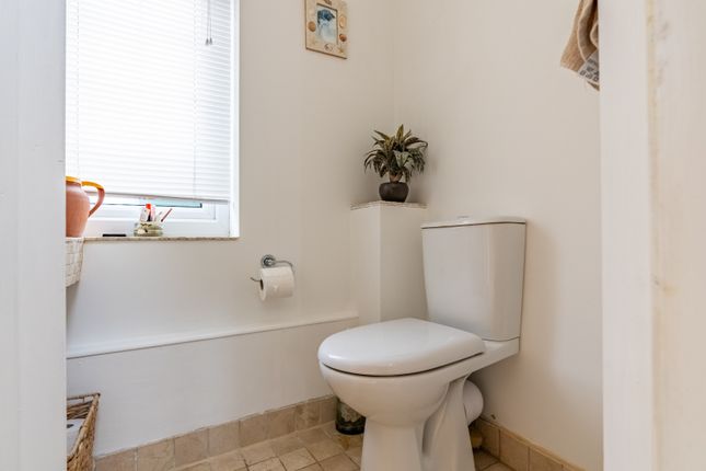 End terrace house for sale in Weybourne Close, Harpenden, Hertfordshire