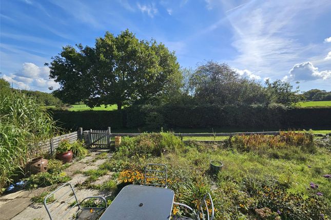 106, Church Farm Close, Southampton photo 4