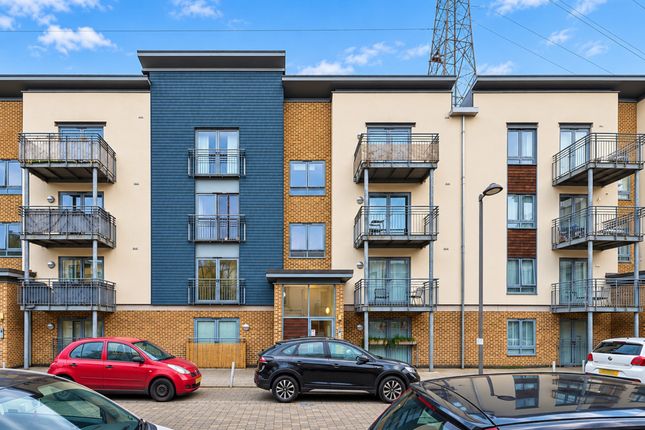 Quayside Drive, Colchester photo 5
