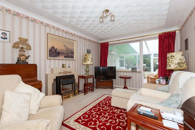 91, Ullswater Road, Lancing photo 4