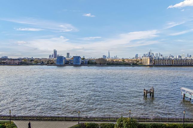Flat 222, 14, Waterman Building, Westferry Road, London photo 4