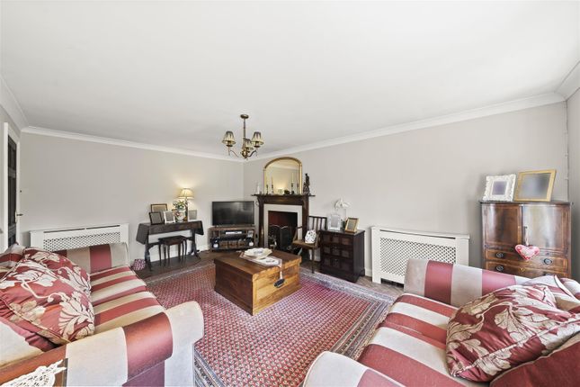 5 School House, Church Road, Godalming photo 2