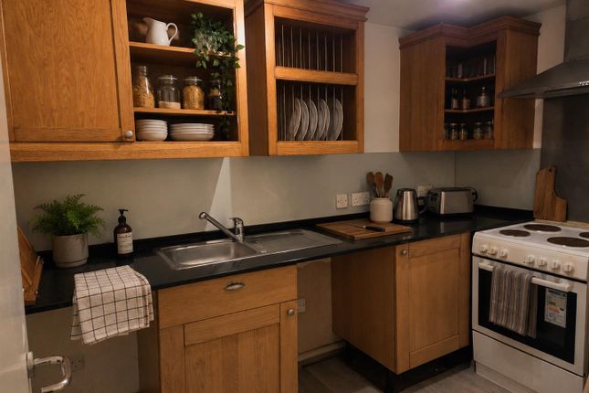 Flat 4, 2 Back Hamlet, Ipswich photo 2
