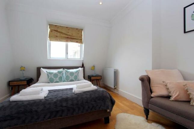 Flat 4,11, Gloucester Road, South Kensington photo 4