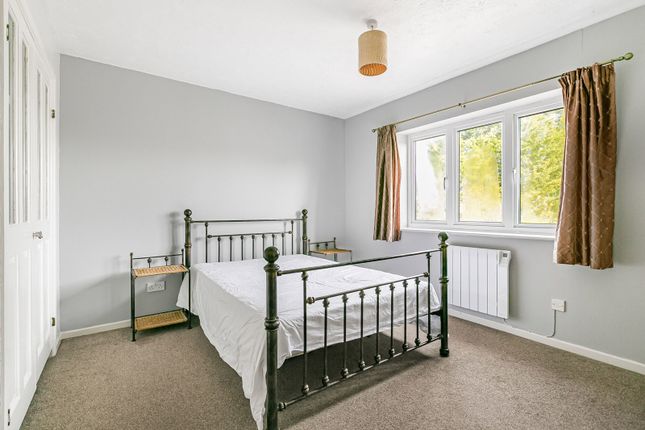 40, Wesley Drive, Surrey photo 4