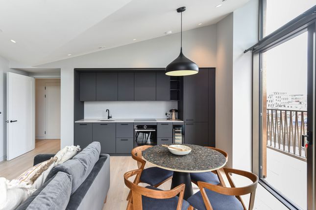 Flat 2 Carnaby Lofts, 7 Ganton Street, Carnaby photo 3