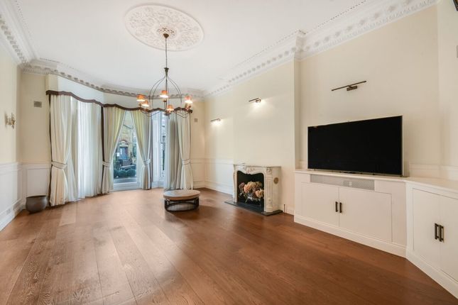 Flat for sale in Collingham Road, London