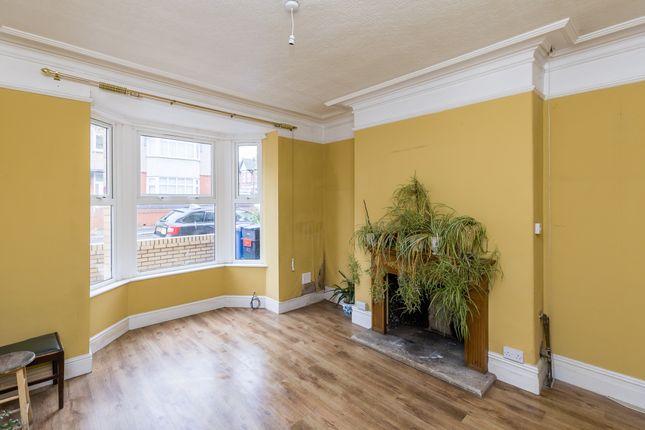 20, Butterton Road, Rhyl photo 3