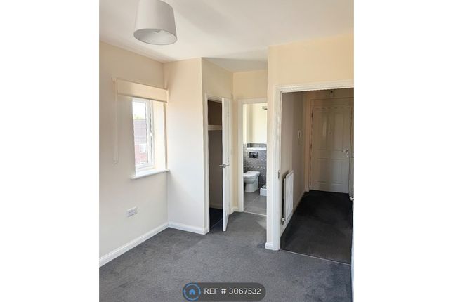 Falcon Crescent, Queens Hills, Costessey, Norwich photo 5