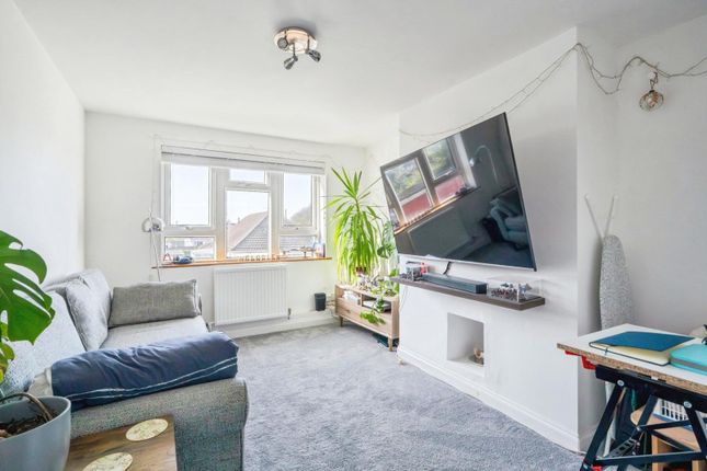 6, Boundstone Close, Lancing photo 2