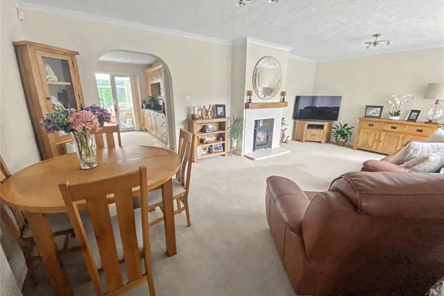 6, Tamars Drive, Cullompton photo 2