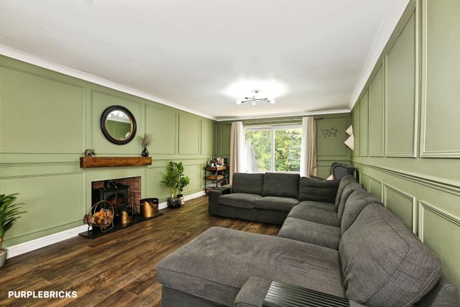 11, Oakleigh Close, Walderslade photo 3