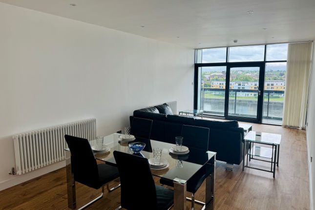 5/1, 112, Lancefield Quay, Glasgow, Scotland photo 2