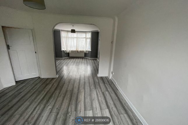 St Winifreds Avenue, Luton photo 4