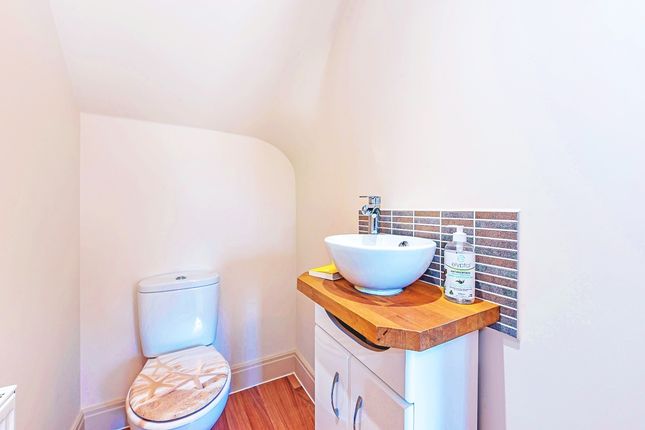 8, Lillywhite Road, Westhampnett photo 4