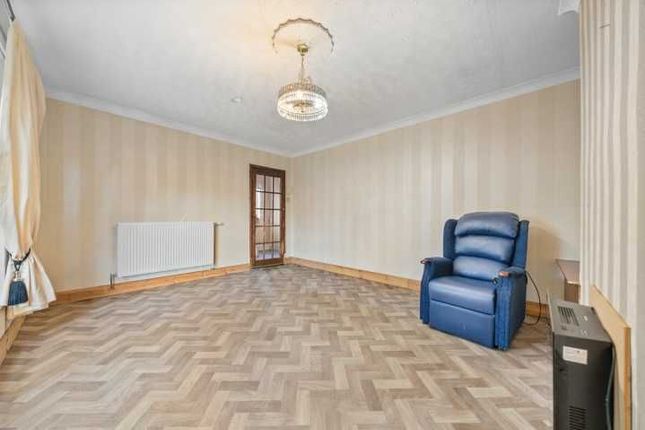 32 Moredun Street, Glasgow photo 4