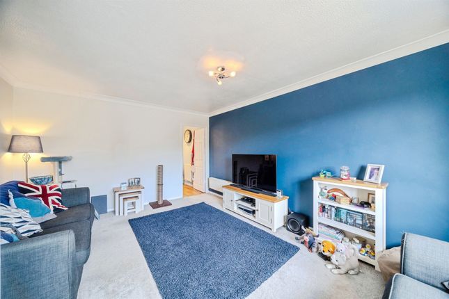 29, Meadow Rise, TOWCESTER photo 3