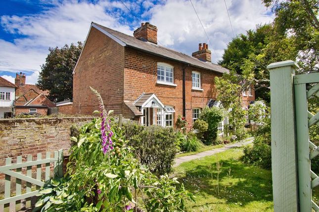 Thumbnail Cottage for sale in Back Of High Street, Chobham, Woking