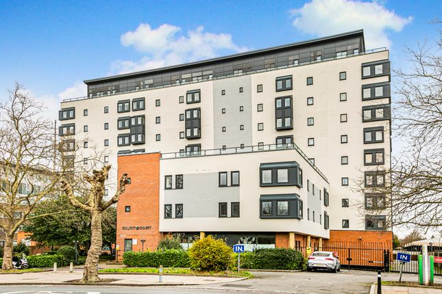 1-bed flat on Flat 13, Solent Court, 1258, London Road, London, £170,000