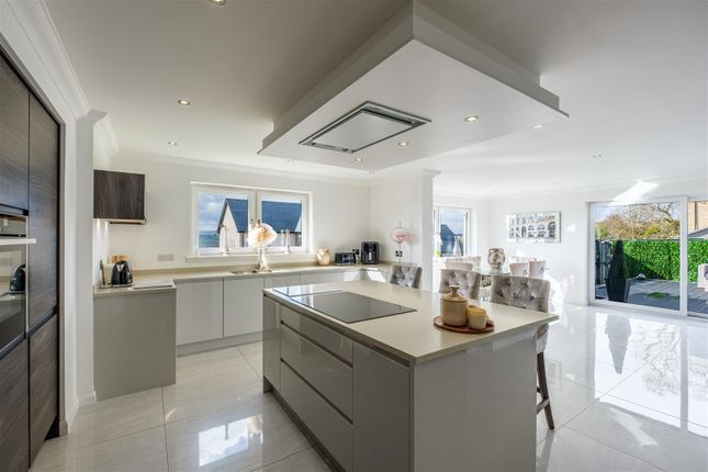 2, Broadleaf Court, Glassford, Strathaven photo 4