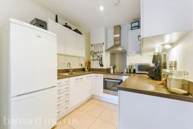 Flat for sale in Juniper Drive, London