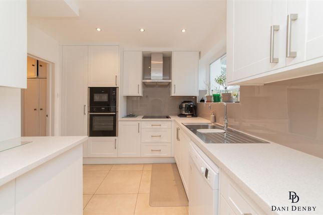 Hartland Drive, Edgware photo 3
